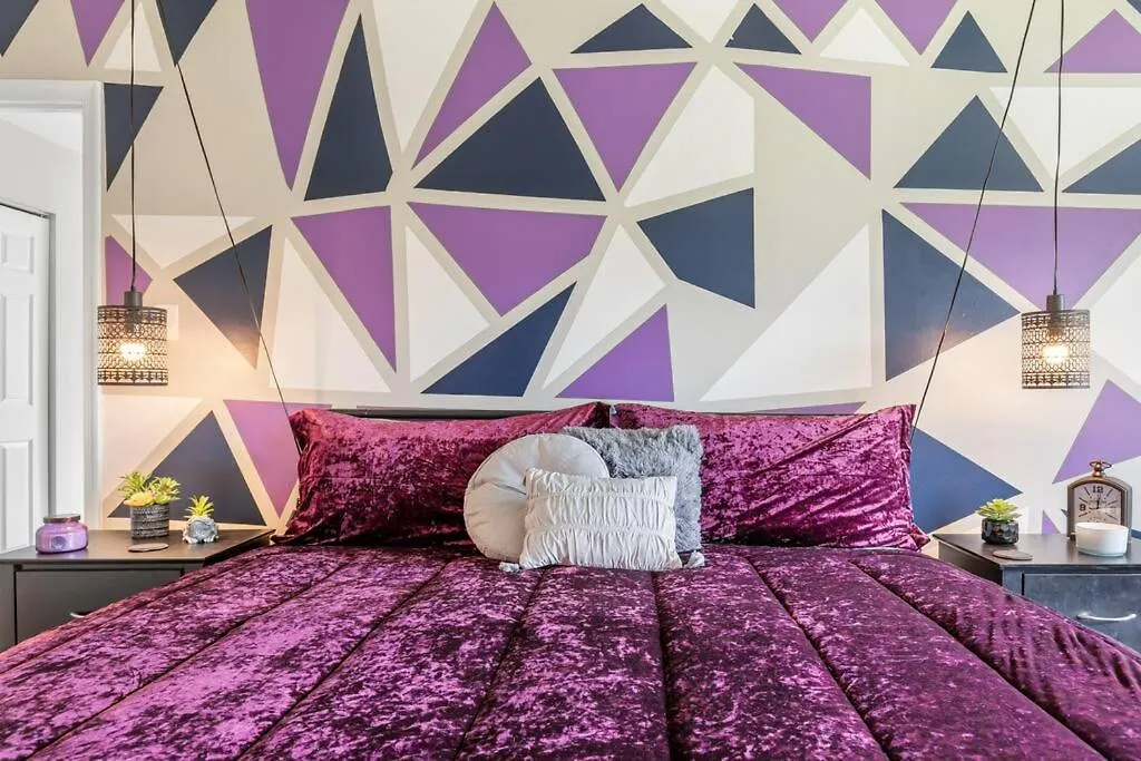 The Safari House: Where Adventure & Comfort Awaits Richmond